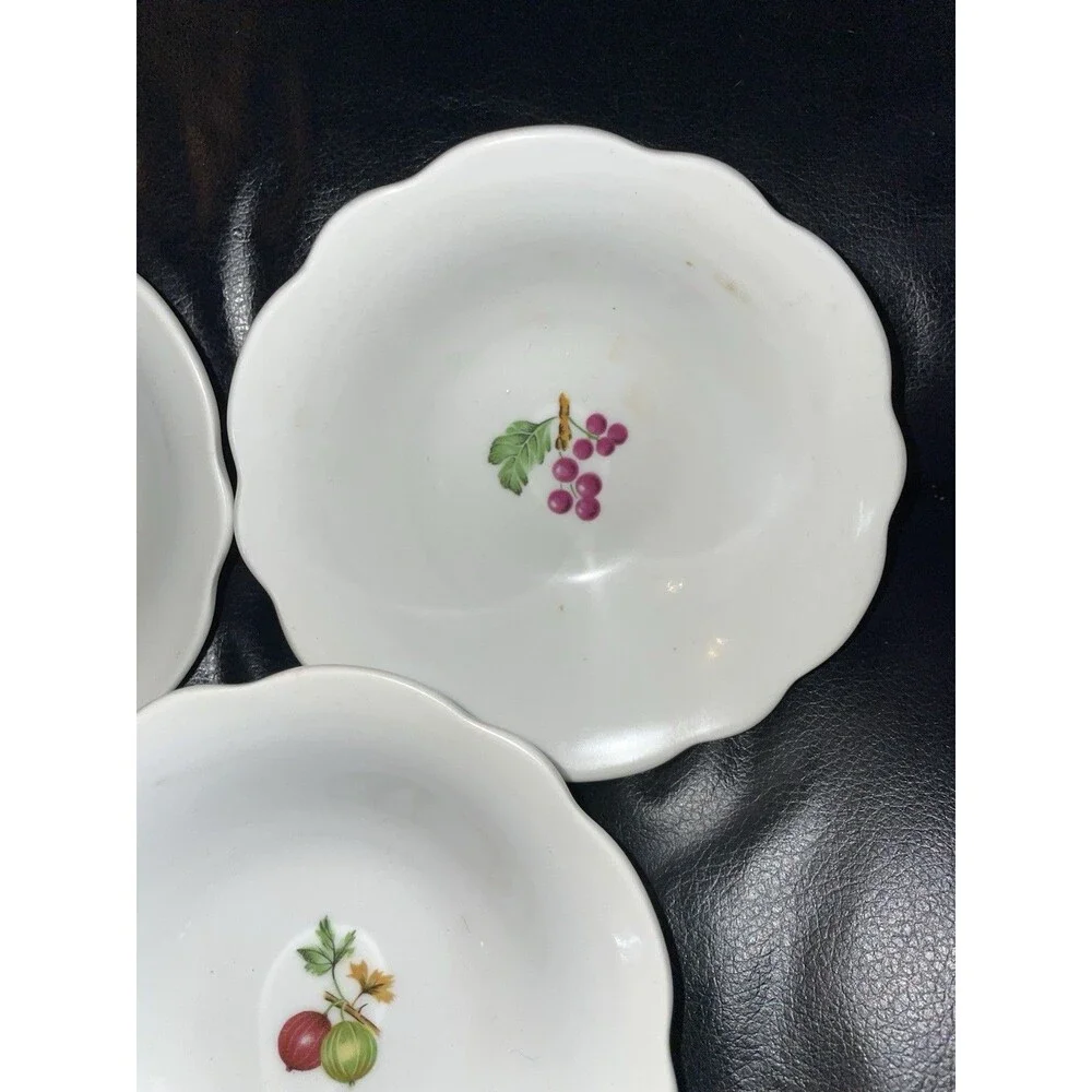 BIA Cordon Bleu White Scalloped Fruit Bowls Set of 5 Porcelain Made in China